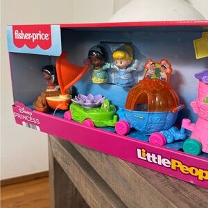 Fisher-Price Disney Princess Little People Parade